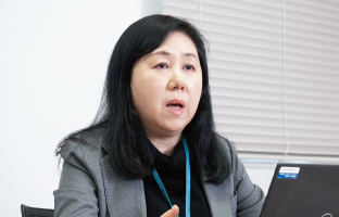画像：マーケティング支援事業部 プロジェクトリーダー 佐々木 麻里